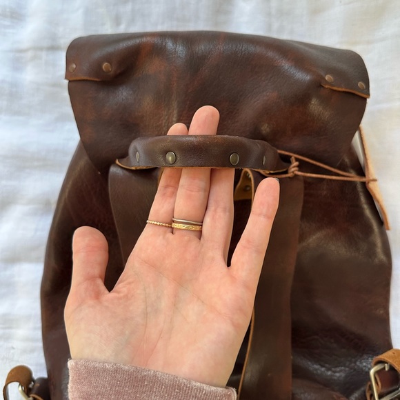 Cydwoq Leather Backpack Fortress - Picture 6 of 13